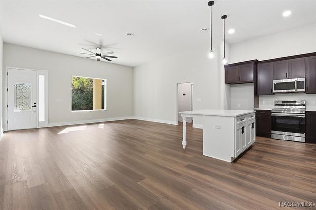 9096 N Alder Avenue, Crystal River, FL 34428