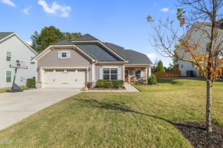 827 Tupelo Glen Court, Fuquay Varina, NC 27526
