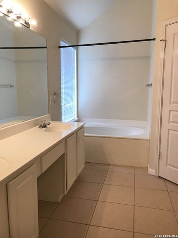 2520 CRESTED HEIGHTS, Schertz, TX 78154