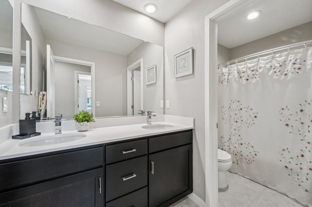 8550 8550 Boardwalk Way, Newark, CA 94560