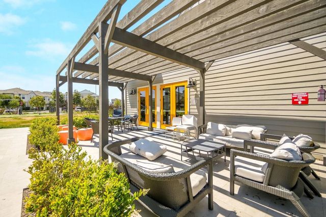 8550 8550 Boardwalk Way, Newark, CA 94560