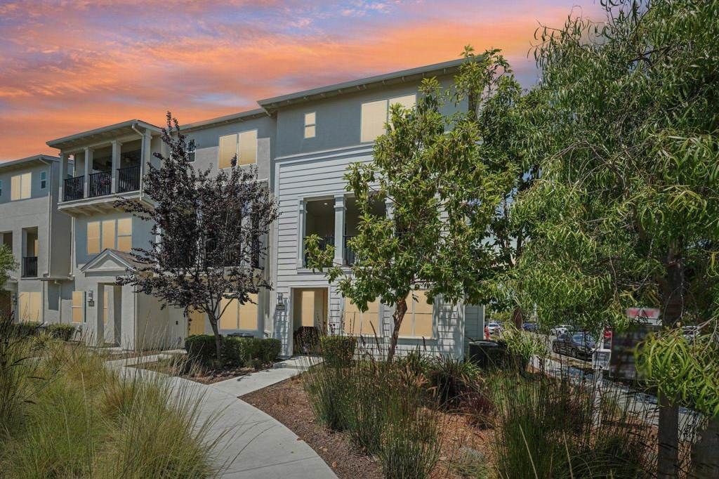 8550 8550 Boardwalk Way, Newark, CA 94560