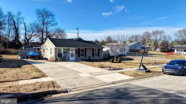 11 PIERSON PL, New Castle, DE 19720