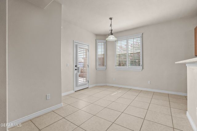 6728 CABANA DEL SOL Drive, El Paso, TX 79911