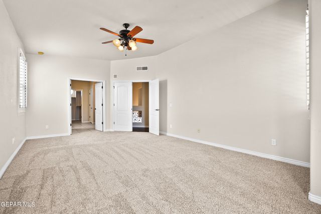 6728 CABANA DEL SOL Drive, El Paso, TX 79911