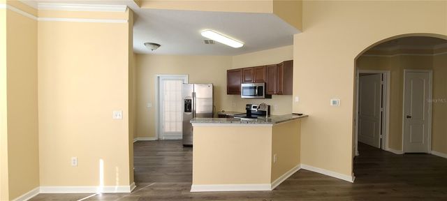 17902 VILLA CREEK DRIVE 17902, Tampa, FL 33647