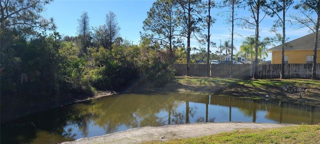 17902 VILLA CREEK DRIVE 17902, Tampa, FL 33647