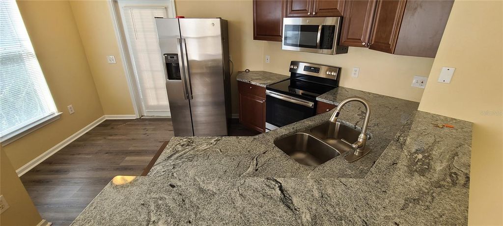 Image 20 of property listing at 17902 VILLA CREEK DRIVE 17902, Tampa, FL 33647