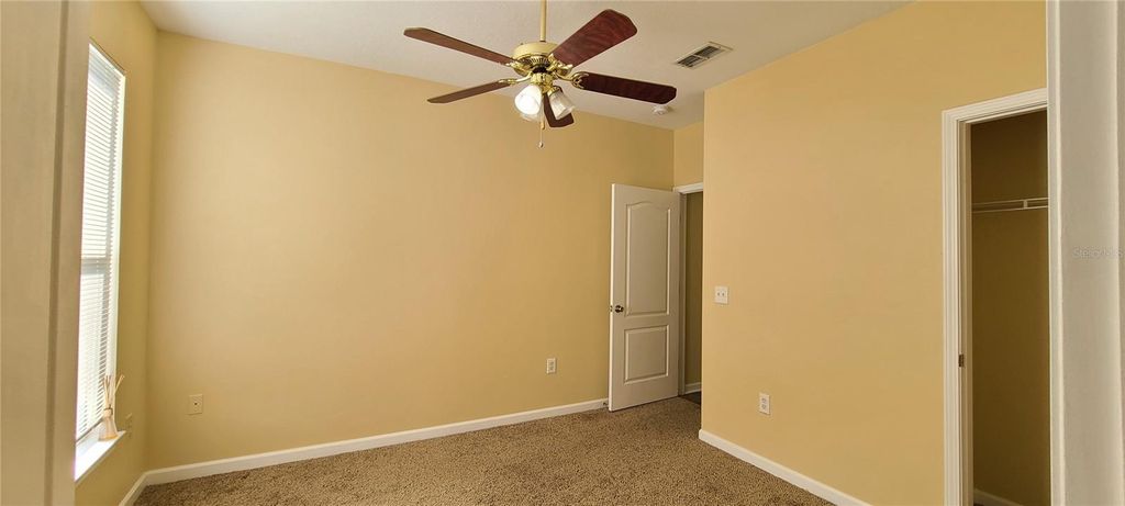 Image 24 of property listing at 17902 VILLA CREEK DRIVE 17902, Tampa, FL 33647