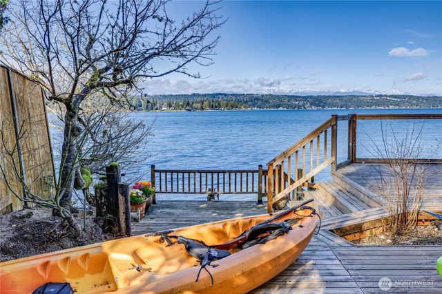 3535 Mathews Drive NW, Bremerton, WA 98312