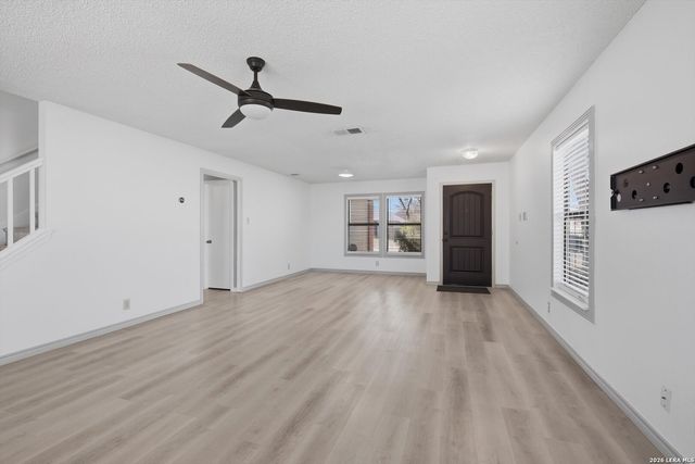 9015 Mansfield, San Antonio, TX 78251