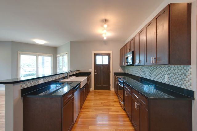 315 Sylvan Park Ln, Nashville, TN 37209