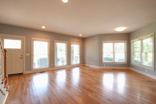 315 Sylvan Park Ln, Nashville, TN 37209