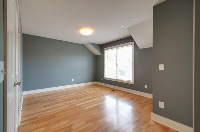 315 Sylvan Park Ln, Nashville, TN 37209