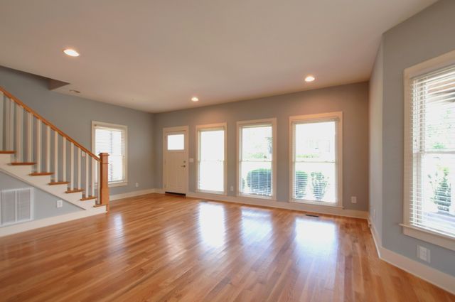 315 Sylvan Park Ln, Nashville, TN 37209