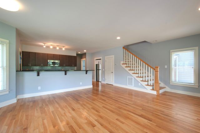 315 Sylvan Park Ln, Nashville, TN 37209