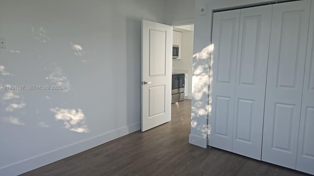 1620 NW 18th St 201, Miami, FL 33125