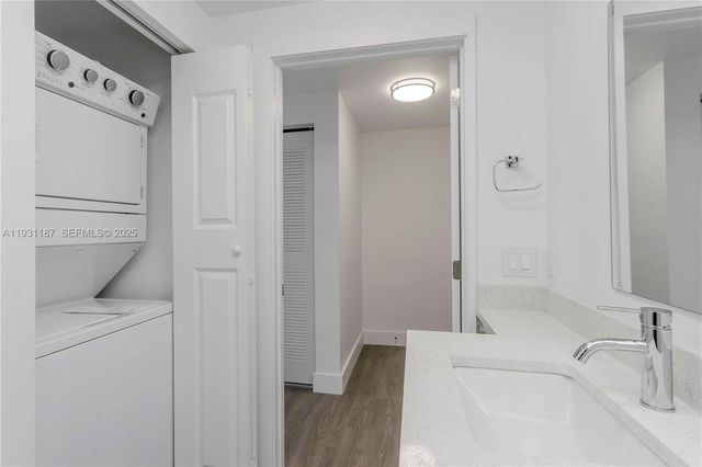 1620 NW 18th St 201, Miami, FL 33125