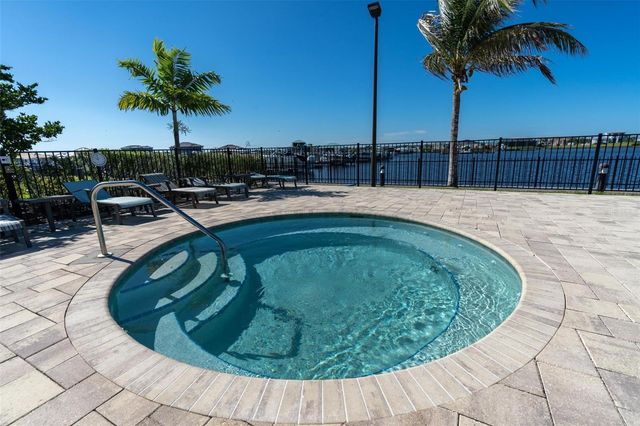 2217 6TH STREET E, Palmetto, FL 34221