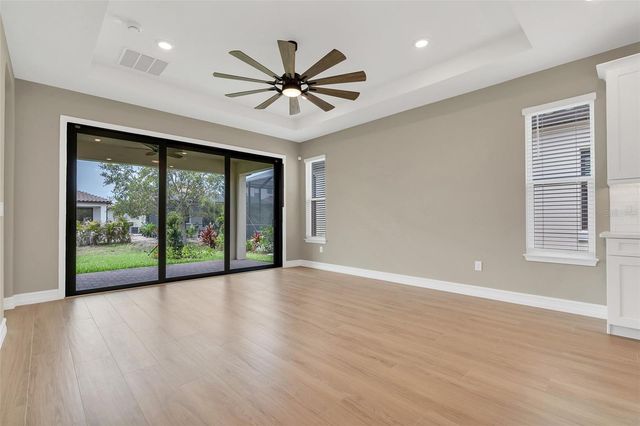 2217 6TH STREET E, Palmetto, FL 34221