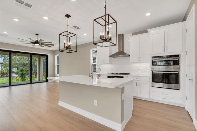 2217 6TH STREET E, Palmetto, FL 34221