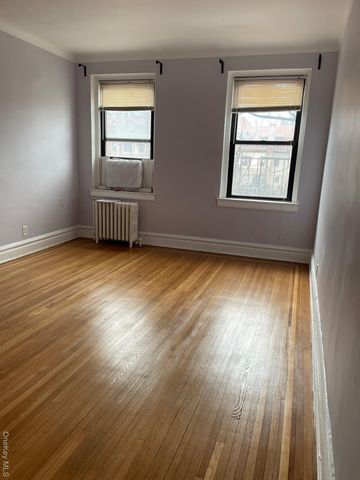 7720 Austin Street 2E, Forest Hills, NY 11375