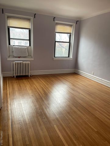 7720 Austin Street 2E, Forest Hills, NY 11375