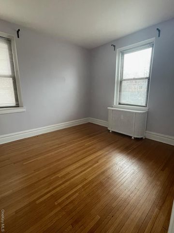 7720 Austin Street 2E, Forest Hills, NY 11375