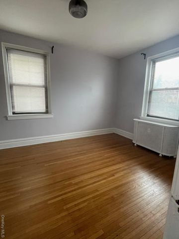 7720 Austin Street 2E, Forest Hills, NY 11375