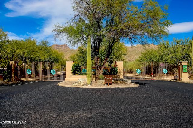 5091 N Pinnacle Point Drive, Tucson, AZ 85749