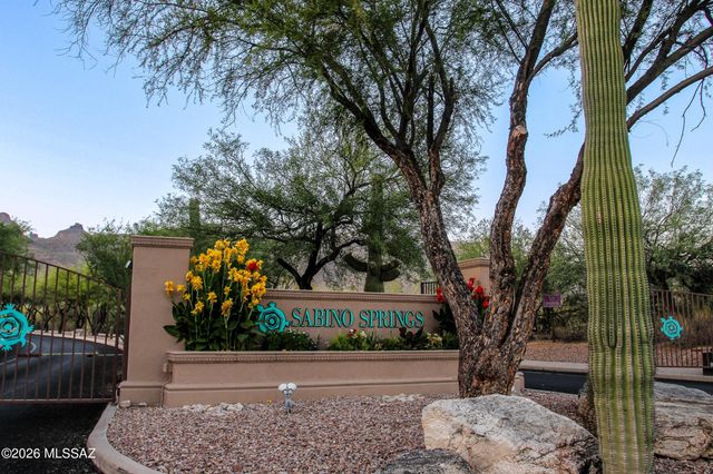5091 N Pinnacle Point Drive, Tucson, AZ 85749