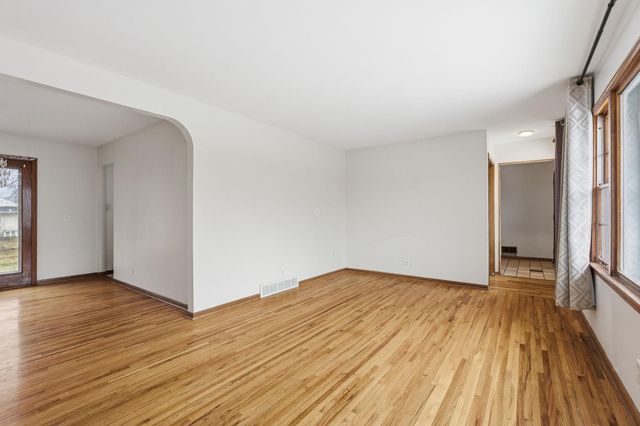 2082 Diffley Road, Eagan, MN 55122