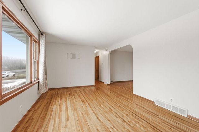 2082 Diffley Road, Eagan, MN 55122