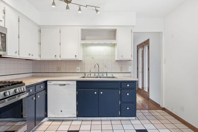 2082 Diffley Road, Eagan, MN 55122