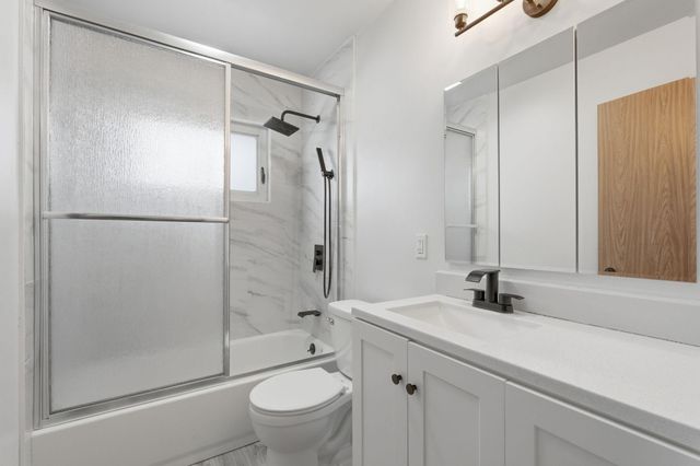 2082 Diffley Road, Eagan, MN 55122