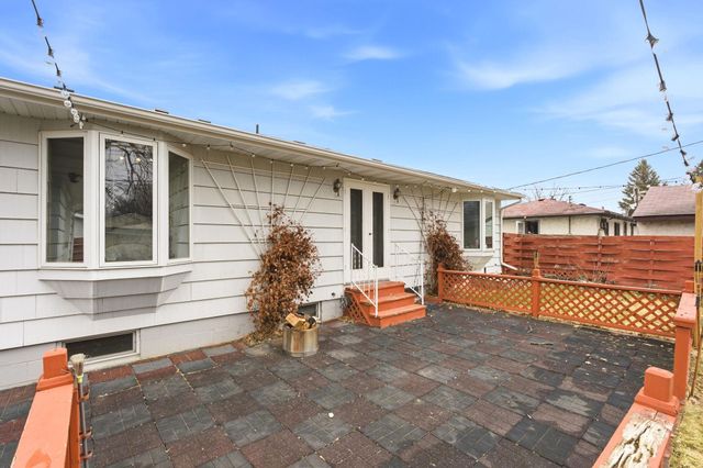 2082 Diffley Road, Eagan, MN 55122