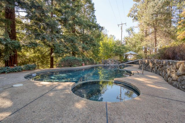 16979 Ridge Rd, Sutter Creek, CA 95685