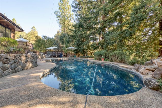 16979 Ridge Rd, Sutter Creek, CA 95685
