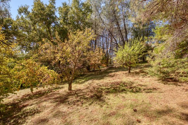 16979 Ridge Rd, Sutter Creek, CA 95685