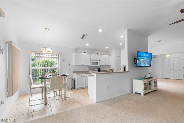 10021 Colonial Country Club BLVD, Fort Myers, FL 33913