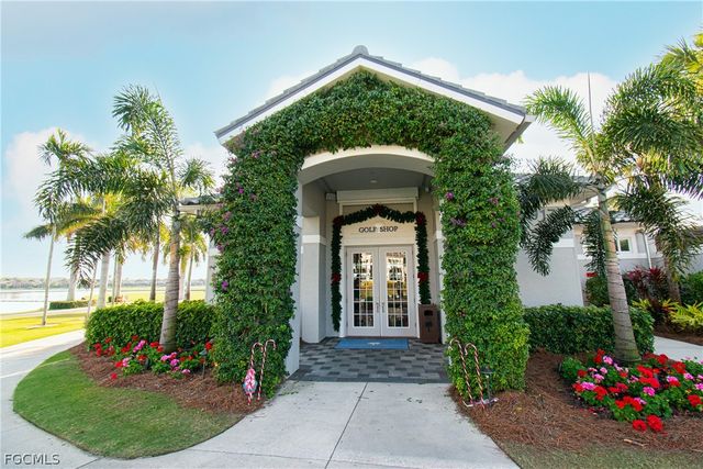 10021 Colonial Country Club BLVD, Fort Myers, FL 33913