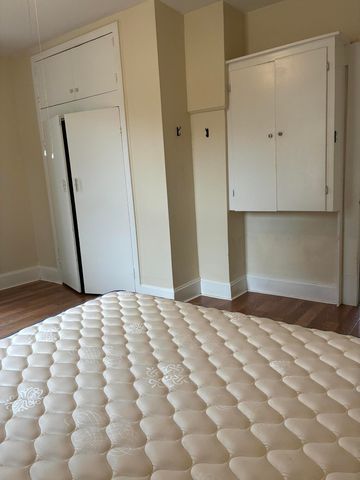 814 S Nettleton Avenue, Springfield, MO 65806