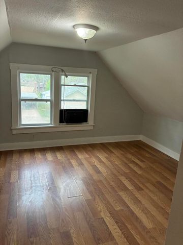 814 S Nettleton Avenue, Springfield, MO 65806