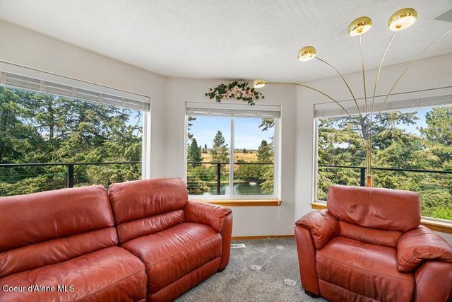 528 S Rapids Bend LN, Post Falls, ID 83854