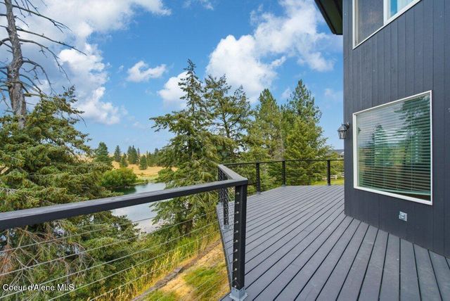 528 S Rapids Bend LN, Post Falls, ID 83854