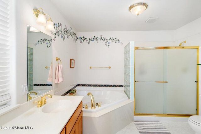 528 S Rapids Bend LN, Post Falls, ID 83854