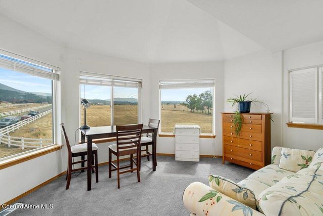 528 S Rapids Bend LN, Post Falls, ID 83854