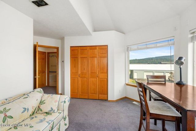 528 S Rapids Bend LN, Post Falls, ID 83854