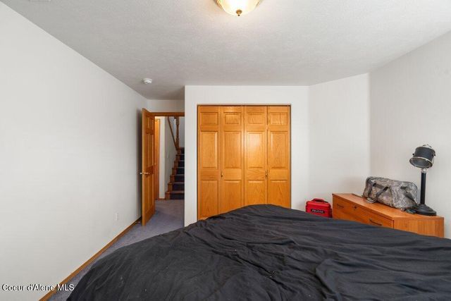 528 S Rapids Bend LN, Post Falls, ID 83854
