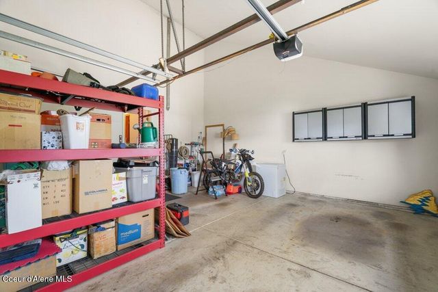528 S Rapids Bend LN, Post Falls, ID 83854